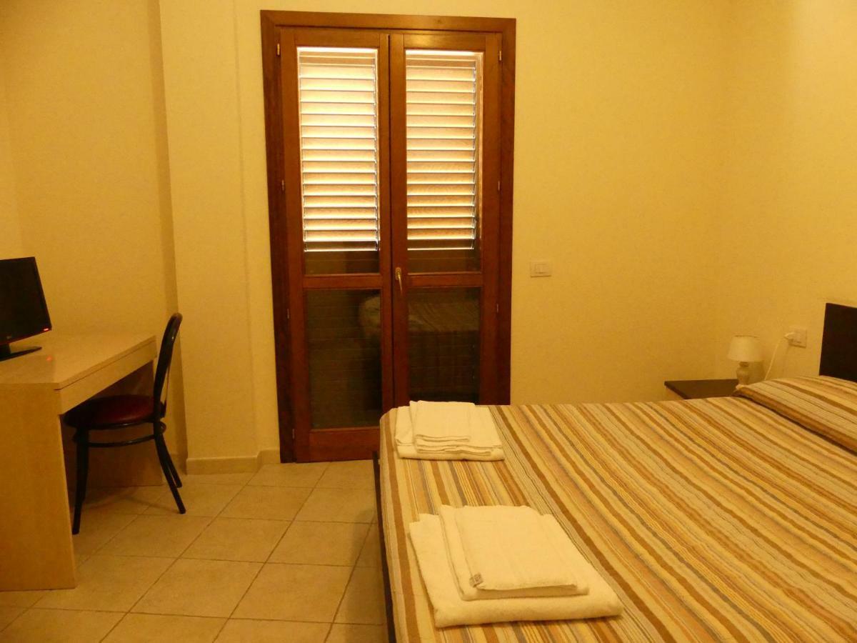 Hotel Beb 2000 Sassari Exterior foto