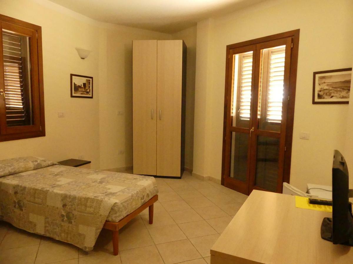 Hotel Beb 2000 Sassari Exterior foto