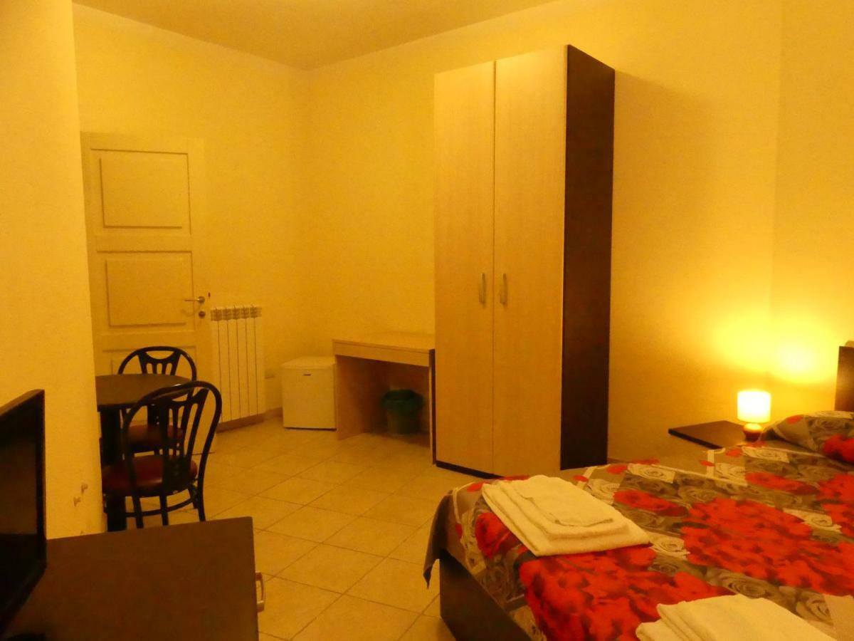 Hotel Beb 2000 Sassari Exterior foto